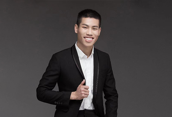 Oliver Shaw - Founder and CEO of Oliall